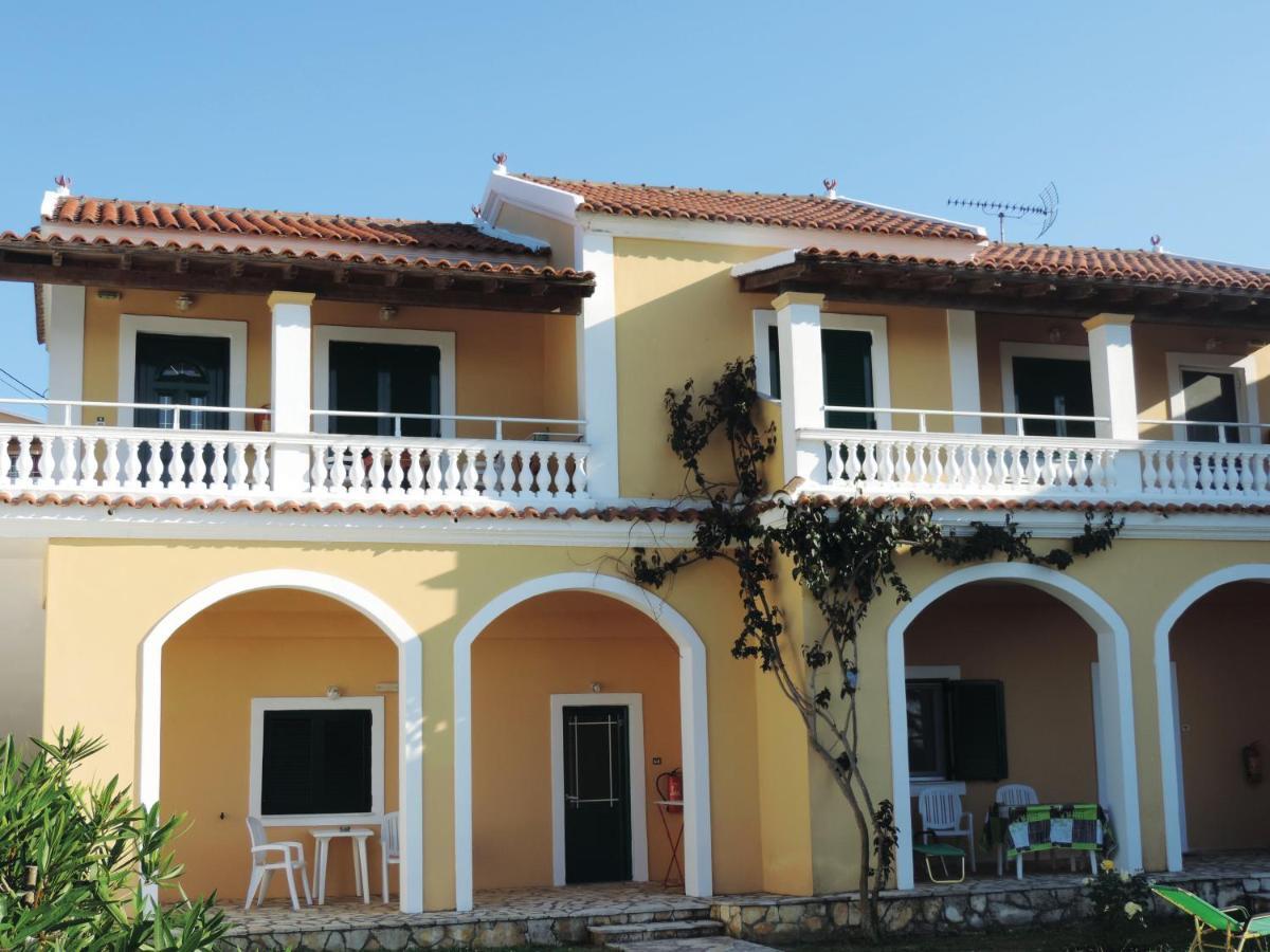 Apartments Peli-Maria Agios Stefanos Avliotes  Exterior photo
